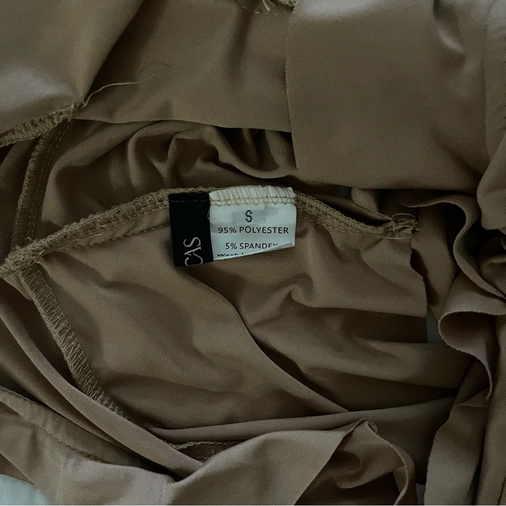 Tiered Ruffle Halter Top - Picture 4 of 4